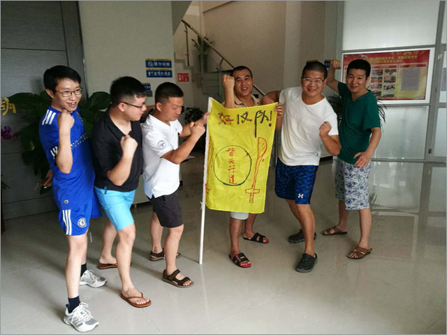 三亚公司工会、团支部组织开展海上拓展训练活动